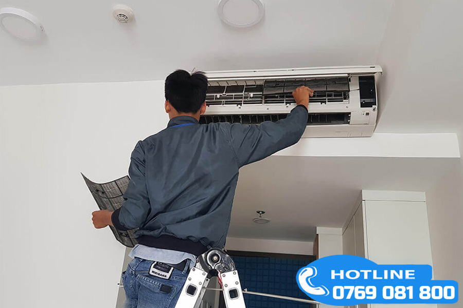 Lắp đặt hệ thống máy lạnh Daikin 50 ngựa với Trung Tâm Sửa Chữa Bảo Hành Daikin