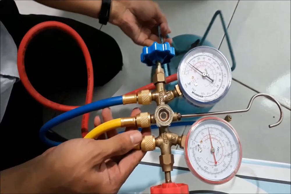 bom gas may lanh daikin 2 Sạc ga máy lạnh để đảm bảo hiệu quả làm lạnh cho thiết bị