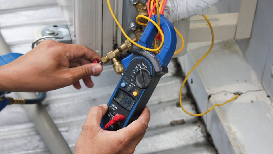 bom gas may lanh daikin 9(1) rò rỉ ga máy lạnh